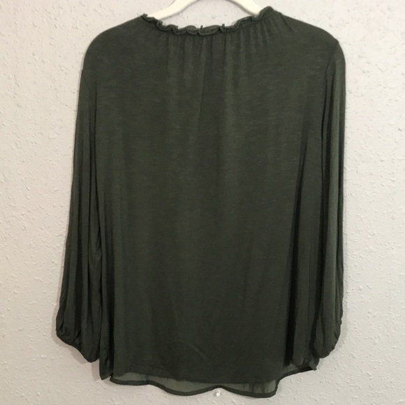 Chico’s Olive Green 3/4 Sleeve Blouse size S - Picture 3 of 9